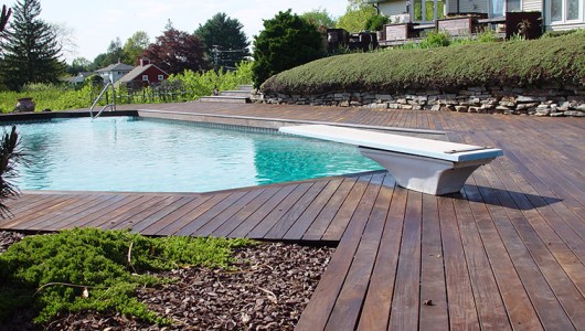 Ipé deck around pool
