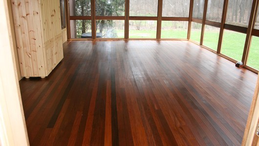 Ipé sunroom in custom color